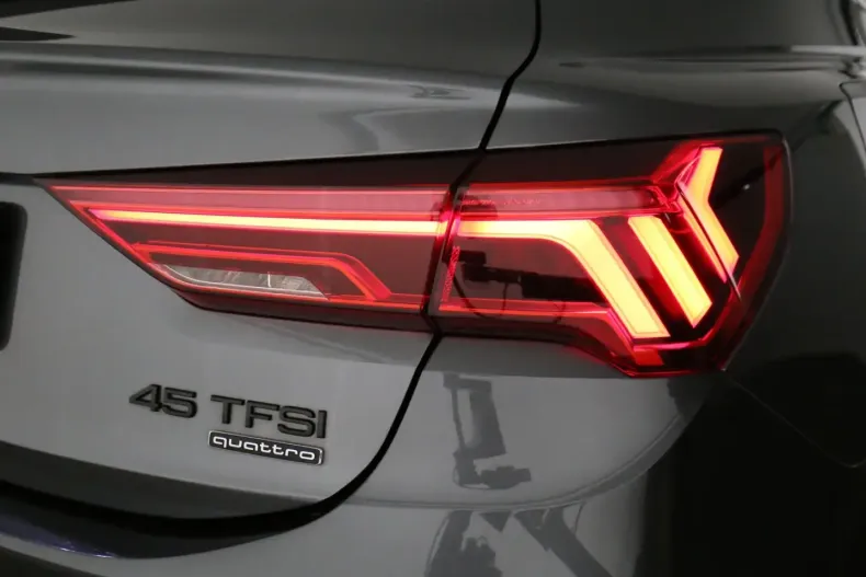 Audi Q3 din 2022 cu 52.257 km - oferta AUD169507 - foto 20