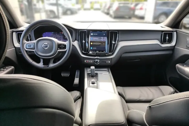 Volvo XC60 din 2022 cu 51.380 km - oferta VOL169508 - foto 18