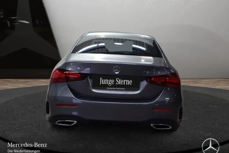 Mercedes-Benz A 220 din 2024 cu 6.311 km - oferta MER169528 - foto 8