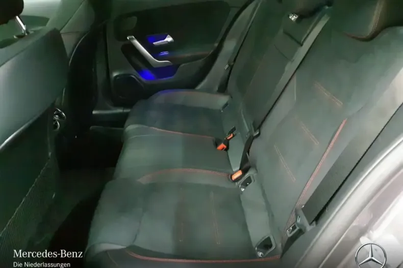 Mercedes-Benz A 220 din 2024 cu 6.311 km - oferta MER169528 - foto 11