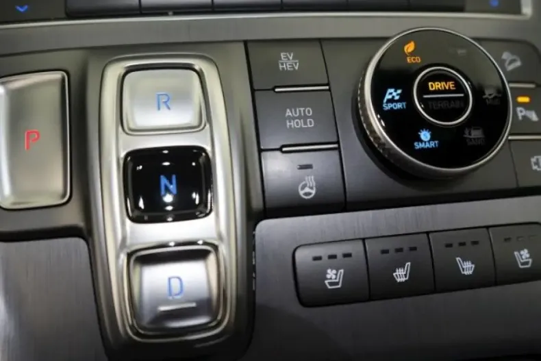 Hyundai SANTA FE din 2022 cu 48.030 km - oferta HYU169533 - foto 9