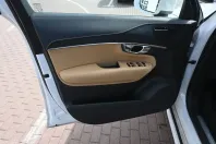 Volvo XC90 din 2021 cu 59.500 km - oferta VOL169537 - foto 18