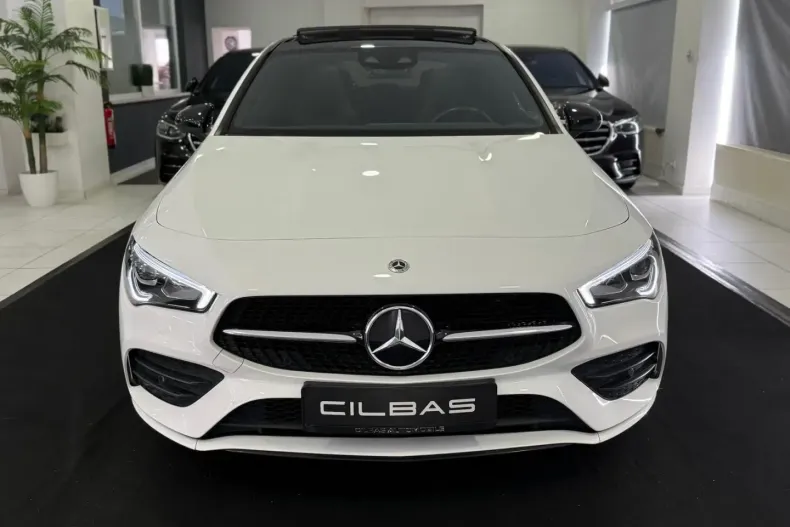 Mercedes-Benz CLA 200 din 2021 cu 74.662 km - oferta MER169538 - foto 3