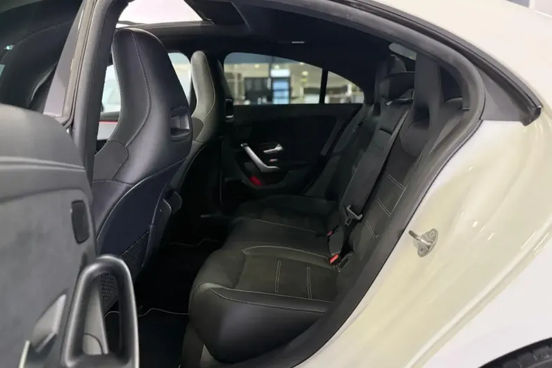 Mercedes-Benz CLA 200 din 2021 cu 74.662 km - oferta MER169538 - foto 18