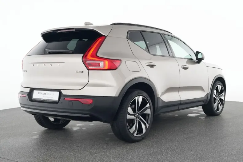Volvo XC40 din 2022 cu 52.800 km - oferta VOL169540 - foto 2