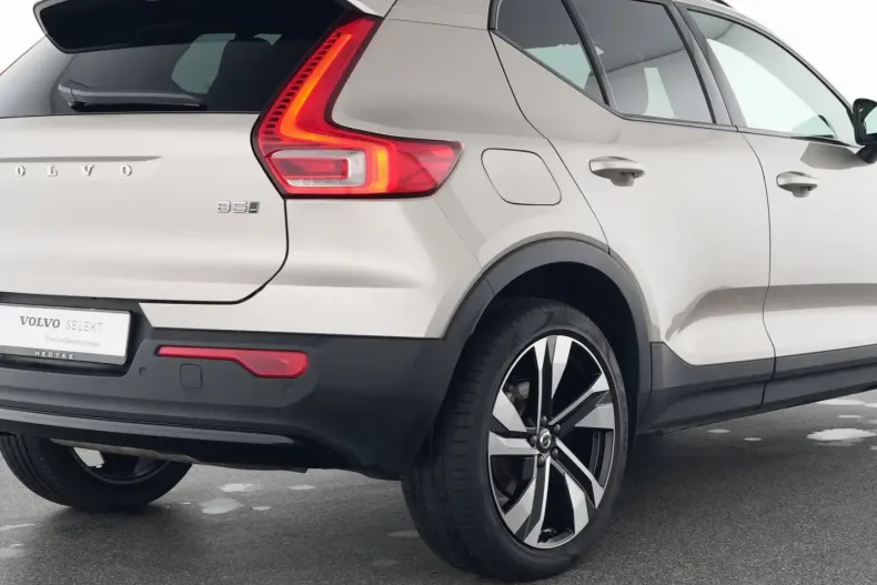 Volvo XC40 din 2022 cu 52.800 km - oferta VOL169540 - foto 9
