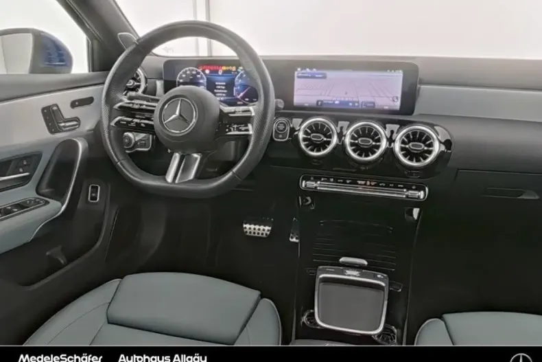 Mercedes-Benz A 250 din 2023 cu 52.792 km - oferta MER169544 - foto 5