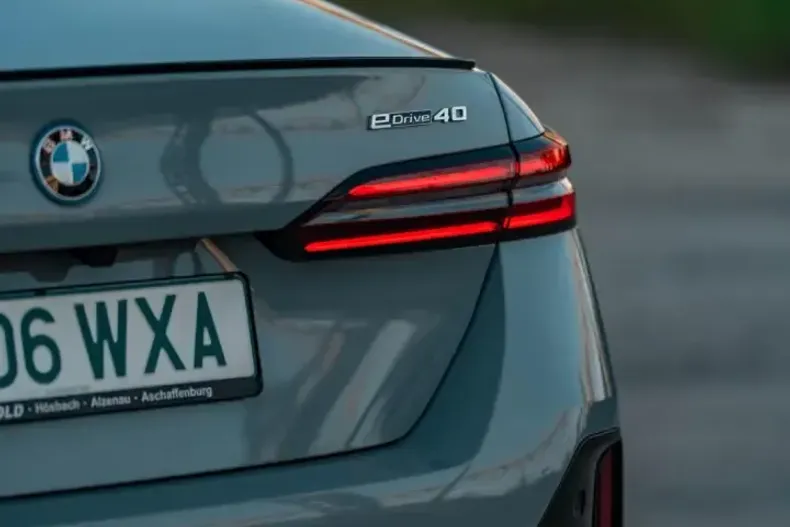 BMW i5 din 2024 cu 9.500 km - oferta BMW169546 - foto 7