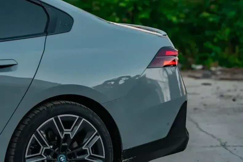 BMW i5 din 2024 cu 9.500 km - oferta BMW169546 - foto 10