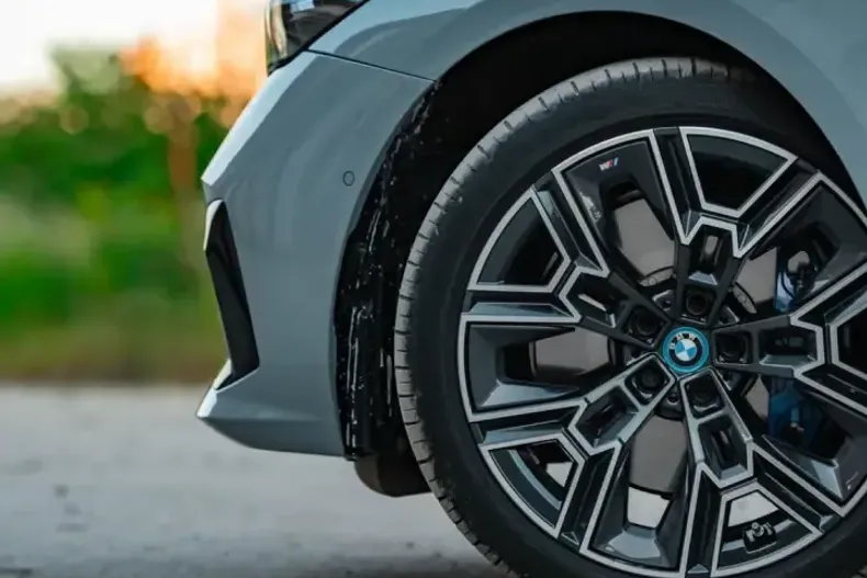 BMW i5 din 2024 cu 9.500 km - oferta BMW169546 - foto 12