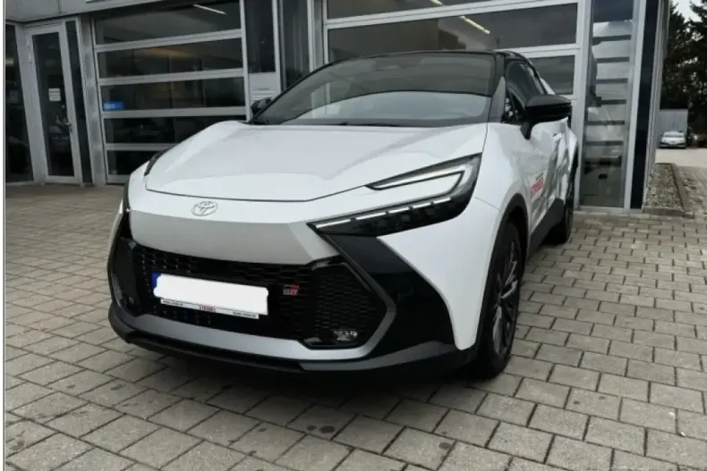 Toyota C-HR din 2024 cu 16.059 km - oferta TOY169551 - foto 1