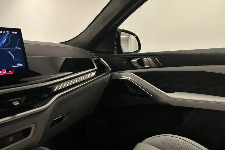 BMW X6 M din 2025 cu 8.206 km - oferta BMW169554 - foto 32