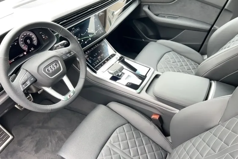 Audi Q8 din 2025 cu 9.500 km - oferta AUD169556 - foto 9