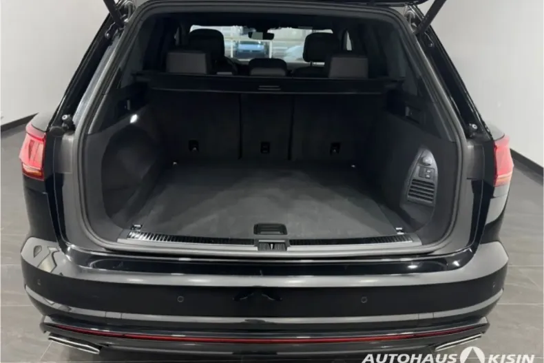 Volkswagen Touareg din 2023 cu 39.998 km - oferta VOL169557 - foto 11