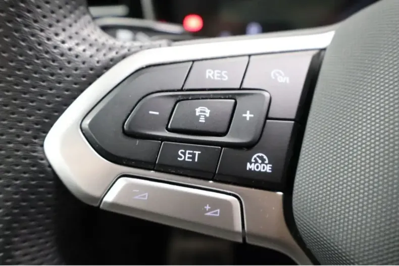 Volkswagen Touareg din 2025 cu 23.169 km - oferta VOL169558 - foto 17