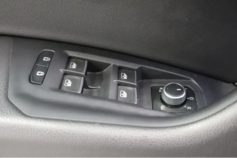 Volkswagen Touareg din 2025 cu 23.169 km - oferta VOL169558 - foto 19