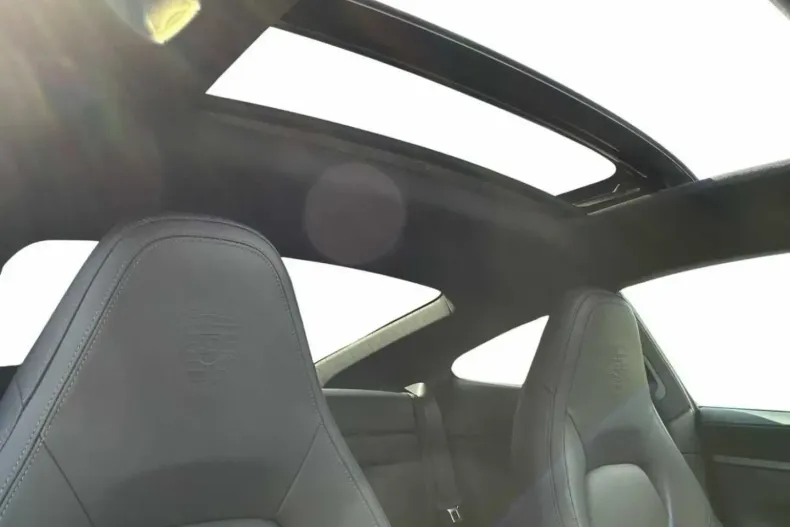 Porsche 992 din 2023 cu 3.500 km - oferta POR169564 - foto 14