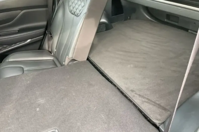 Hyundai SANTA FE din 2022 cu 90.256 km - oferta HYU169584 - foto 9