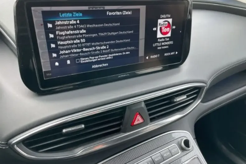 Hyundai SANTA FE din 2022 cu 90.256 km - oferta HYU169584 - foto 18