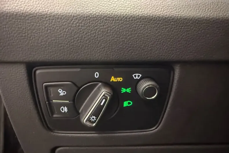 Volkswagen Arteon din 2023 cu 86.500 km - oferta VOL169593 - foto 32