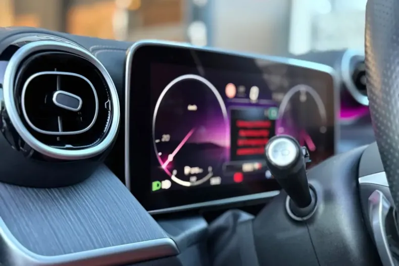 Mercedes-Benz GLC 300 din 2024 cu 39.400 km - oferta MER169600 - foto 27