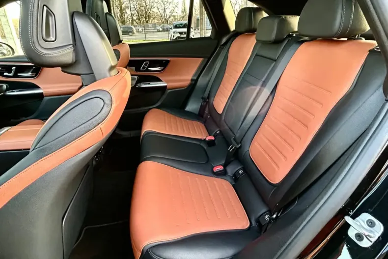 Mercedes-Benz GLC 220 din 2023 cu 18.500 km - oferta MER169601 - foto 14