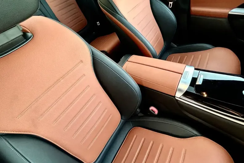 Mercedes-Benz GLC 220 din 2023 cu 18.500 km - oferta MER169601 - foto 24