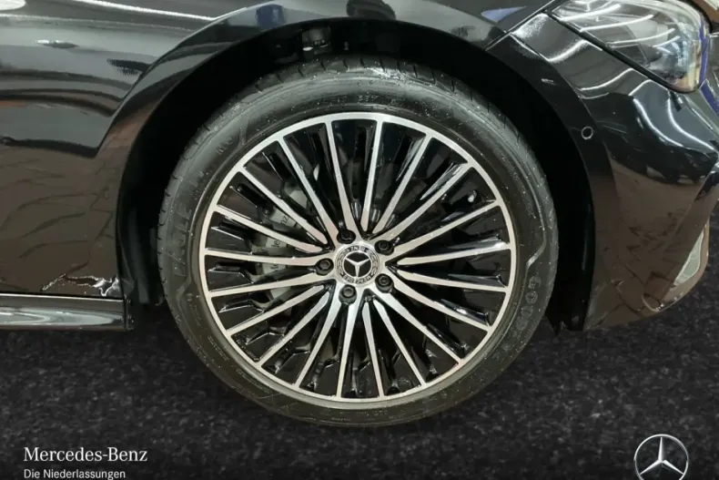 Mercedes-Benz CLE 300 din 2025 cu 12.294 km - oferta MER169604 - foto 4