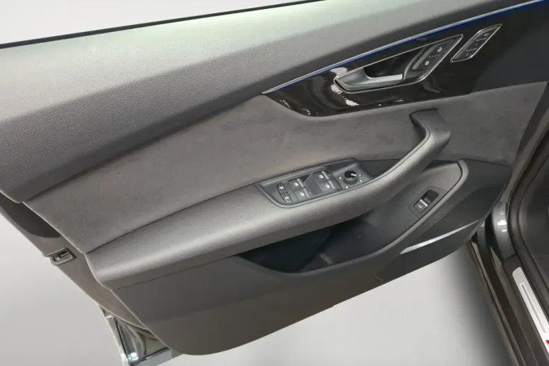 Audi Q8 din 2022 cu 57.178 km - oferta AUD169619 - foto 13