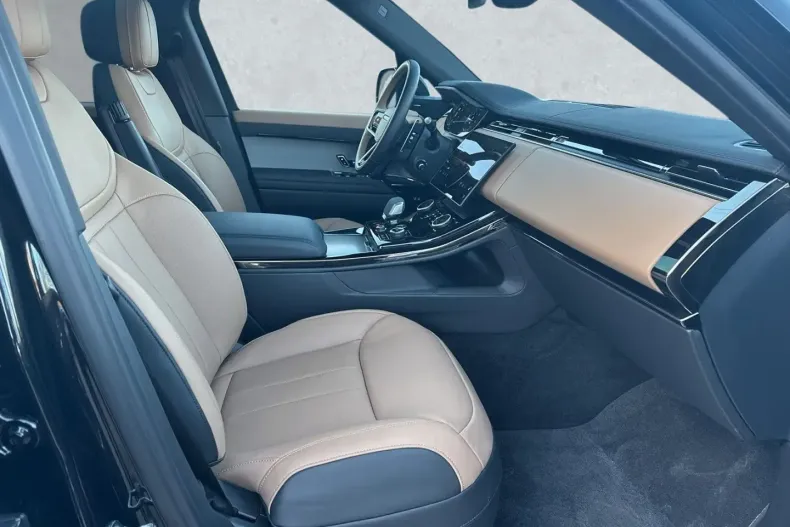 Land Rover Range Rover Sport din 2023 cu 7.786 km - oferta LAN169627 - foto 3