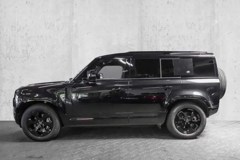 Land Rover Defender din 2023 cu 26.040 km - oferta LAN169629 - foto 6