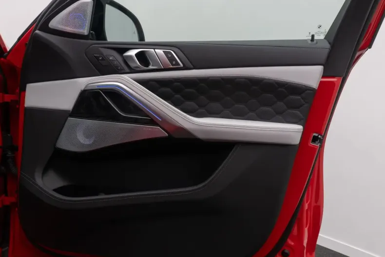 BMW X6 M din 2025 cu 7.989 km - oferta BMW169637 - foto 31