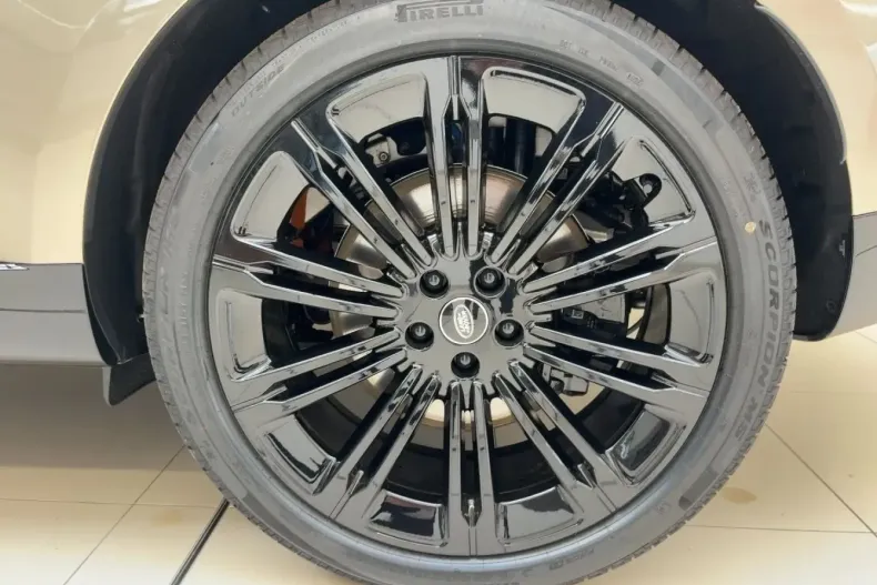 Land Rover Range Rover din 2025 cu 1.840 km - oferta LAN169639 - foto 14