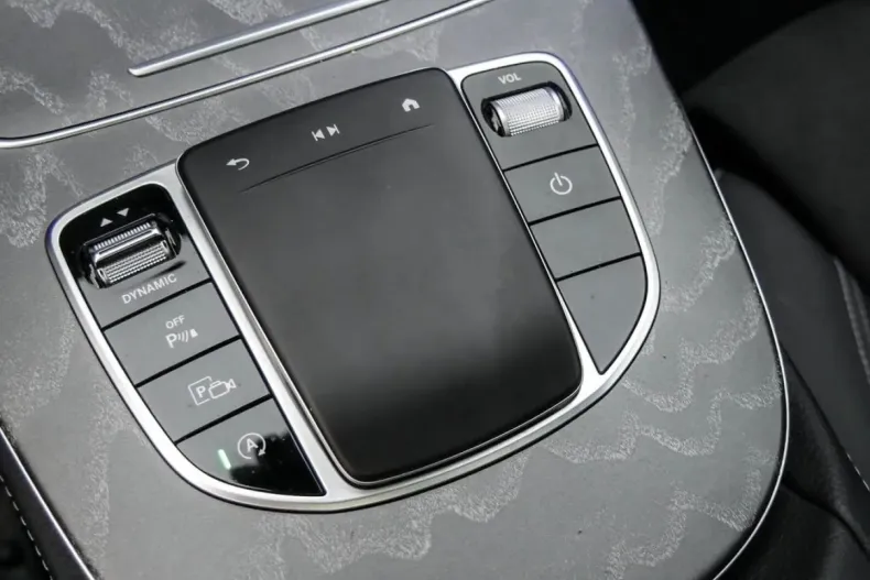 Mercedes-Benz E 450 din 2023 cu 67.342 km - oferta MER169643 - foto 9