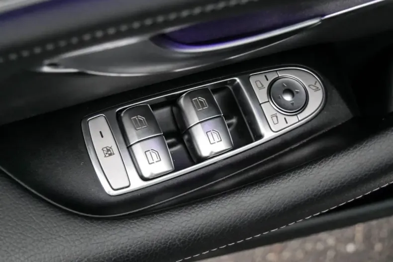 Mercedes-Benz E 450 din 2023 cu 67.342 km - oferta MER169643 - foto 14