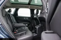 Volvo XC60 din 2021 cu 104.680 km - oferta VOL169645 - foto 17