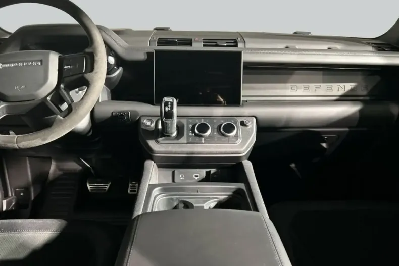 Land Rover Defender din 2023 cu 47.858 km - oferta LAN169649 - foto 4