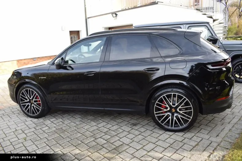 Porsche Cayenne din 2024 cu 12.900 km - oferta POR169651 - foto 3