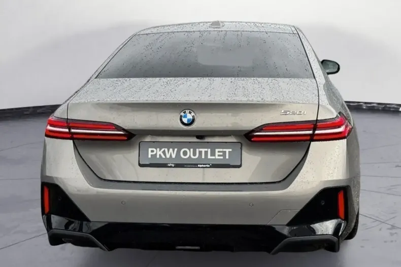 BMW 520 din 2025 cu 24.068 km - oferta BMW169659 - foto 4