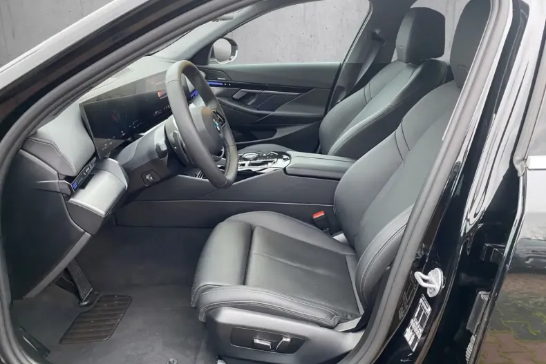 BMW 520 din 2025 cu 23.000 km - oferta BMW169673 - foto 4