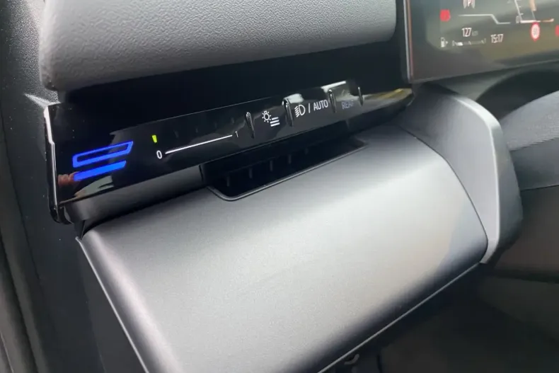 BMW 520 din 2025 cu 23.000 km - oferta BMW169673 - foto 21