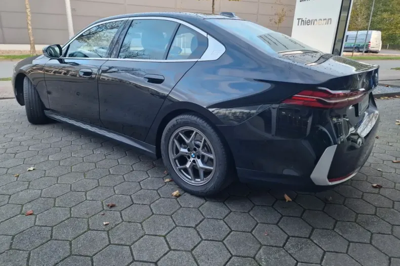 BMW 520 din 2023 cu 63.970 km - oferta BMW169678 - foto 3