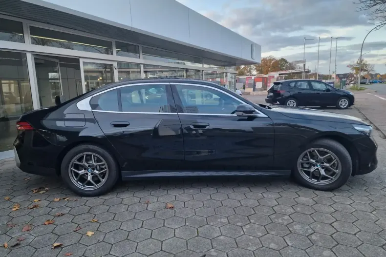 BMW 520 din 2023 cu 63.970 km - oferta BMW169678 - foto 4