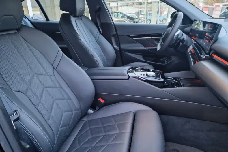 BMW 520 din 2023 cu 63.970 km - oferta BMW169678 - foto 8