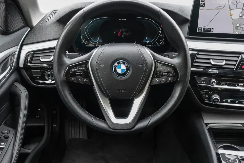 BMW 520 din 2022 cu 47.702 km - oferta BMW169679 - foto 11