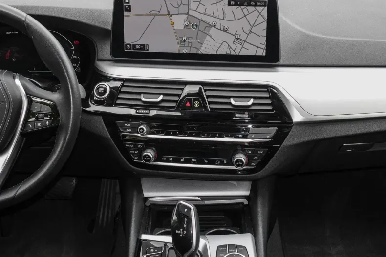 BMW 520 din 2022 cu 47.702 km - oferta BMW169679 - foto 12