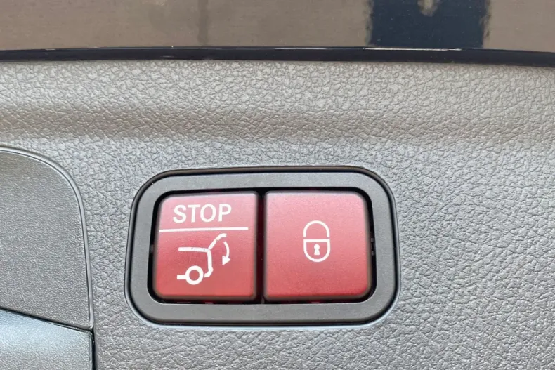 Mercedes-Benz GLE 450 din 2021 cu 68.800 km - oferta MER169688 - foto 26