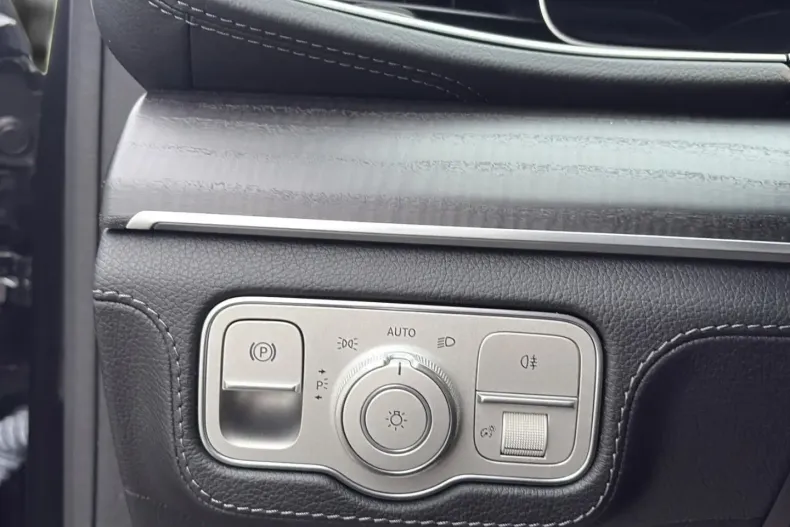 Mercedes-Benz GLE 350 din 2022 cu 97.264 km - oferta MER169693 - foto 29