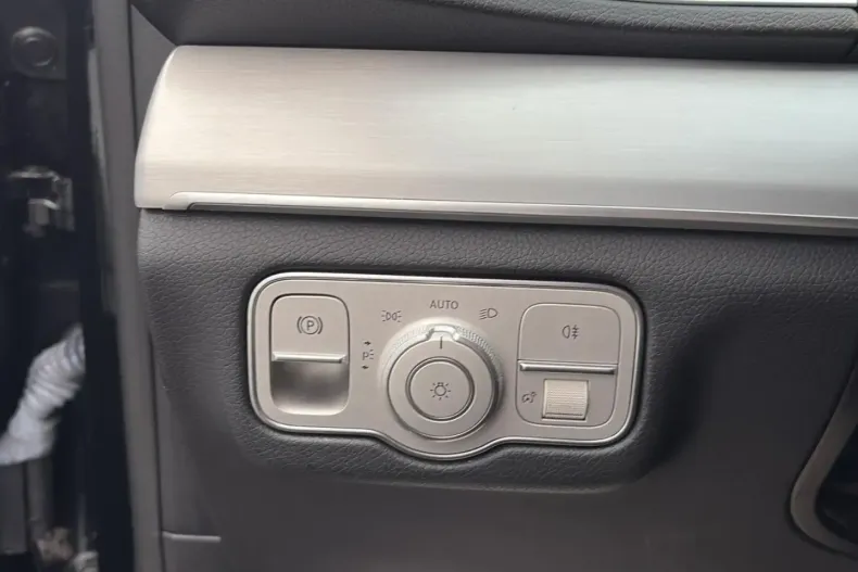 Mercedes-Benz GLE 350 din 2021 cu 73.256 km - oferta MER169694 - foto 28