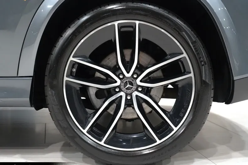 Mercedes-Benz GLE 400 din 2021 cu 71.996 km - oferta MER169707 - foto 11